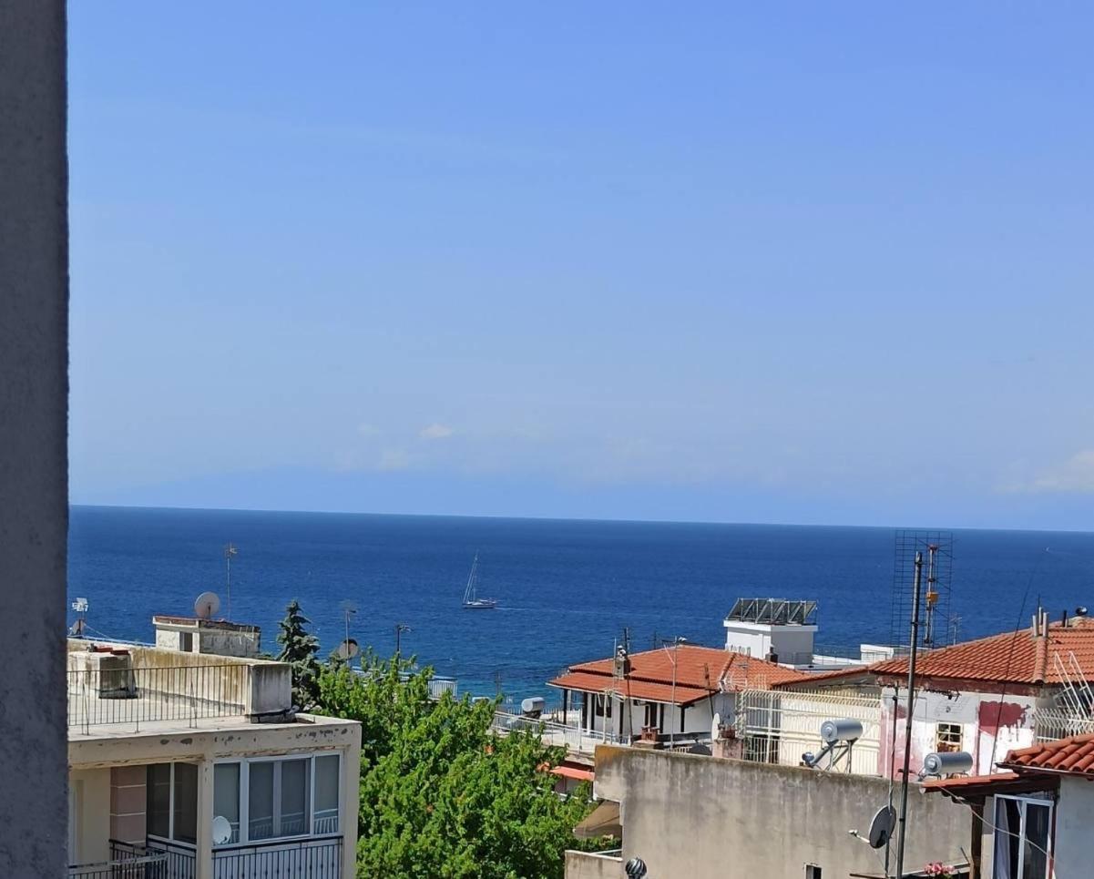 Light Blue Hotel Nea Kallikrateia Exterior photo